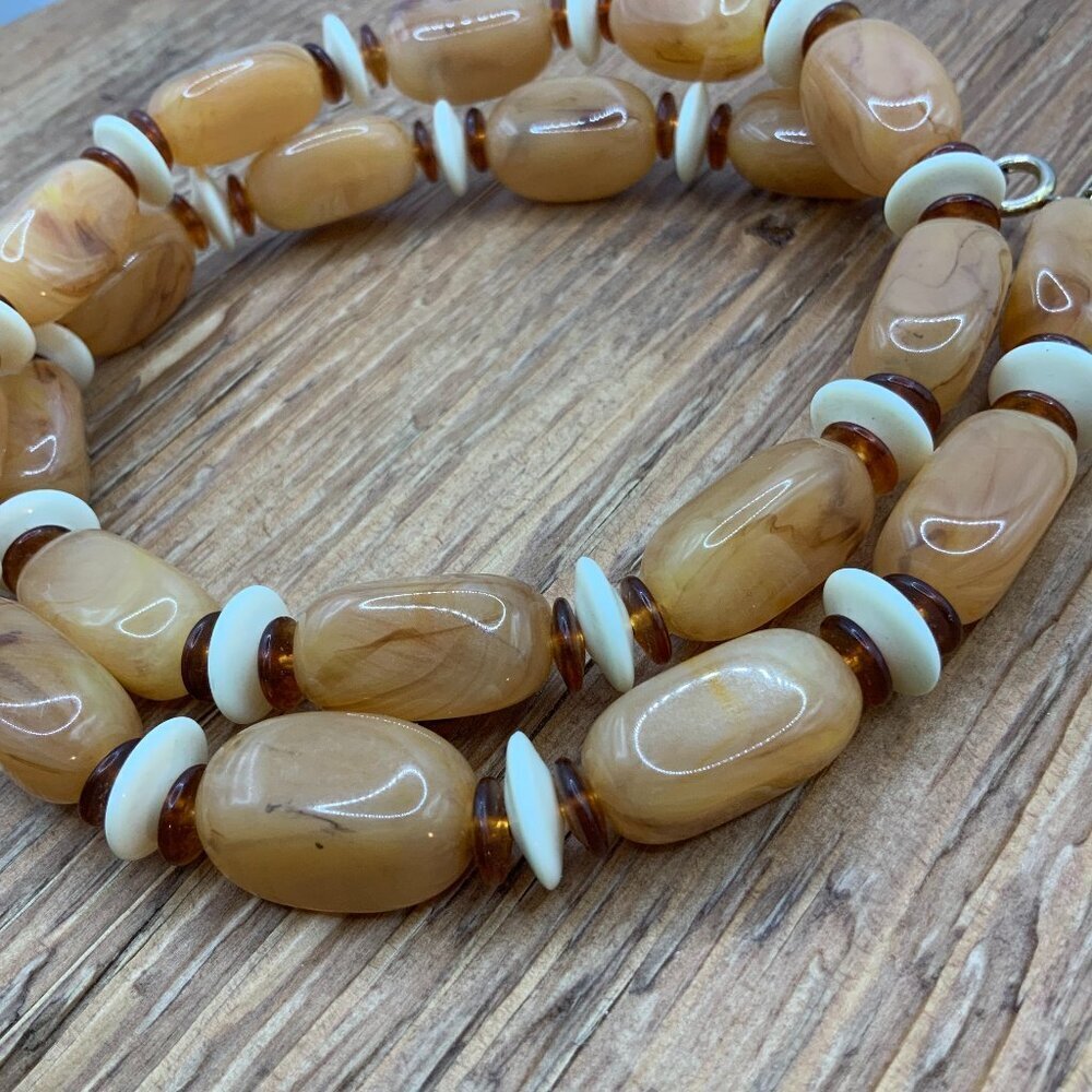 Trifari Vintage Marbled Caramel Cream Lucite Beaded Necklace